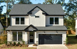 220 Creek Pointe Dr, Moncks Corner, SC 29461