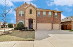 2800 Long Slope Road, Arlington, TX 76001