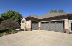 1325 W Wicklow Ct, Sioux Falls, SD 57108
