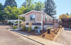 1055 N 5th Street, Jacksonville, OR 97530