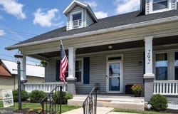 292 N LOCUST POINT ROAD, MECHANICSBURG, PA 17050