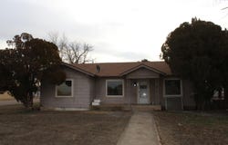 301 E Avenue, Olton, TX 79064