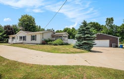 36466 M 40, Paw Paw, MI 49079