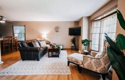 5540 S Oxford Dr, New Berlin, WI 53146