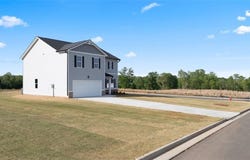 252 Kennelsman Drive, Griffin, GA 30224