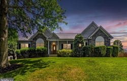 700 FOX CHASE ST, WARRENTON, VA 20186