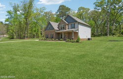 320 Homestead Circle, Forsyth, GA 31029