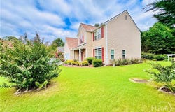 1216 Saint James Pl, Loganville, GA 30052