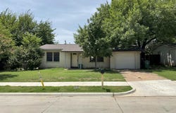 1217 Sunnyvale Drive, Arlington, TX 76010