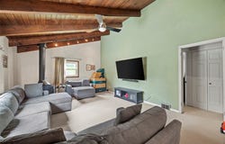 3416 Sterling Dr, Bethel Park, PA 15102