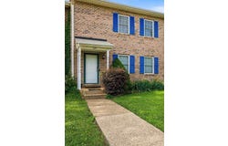 329 Emerald Dr, Harrisonburg, VA 22801
