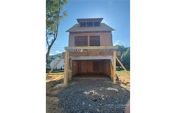 22 N Jefferson Avenue, West Jefferson, NC 28694