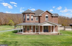 817 ORKNEY Grade, BASYE, VA 22810