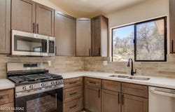 320 N Estill Drive, Oracle, AZ 85623