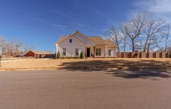 104 E Bailey Springs Dr, Florence, AL 35634