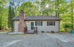 488 Sleepy Hollow DR, Wirtz, VA 24184