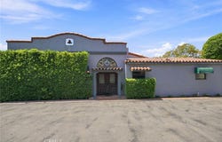 1324 E Chapman, Orange, CA 92866