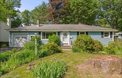 42 Brockley Drive, Bethlehem, NY 12054