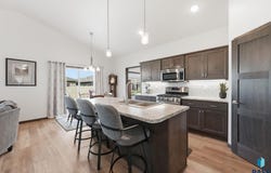 513 S Mary Gene Ave, Sioux Falls, SD 57106