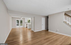 9455 FENS HOLW, LAUREL, MD 20723