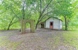 555 E James Street, Wills Point, TX 75169