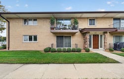 6150 S Kensington Avenue, Countryside, IL 60525