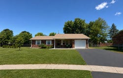 727 Kimberly Ct, Radcliff, KY 40160