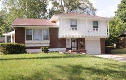 8416 E 92nd Place, Kansas City, MO 64138