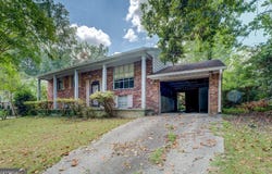 445 Camelot, Jonesboro, GA 30236