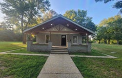 200 Cool Mist Lane, Batesville, AR 72501