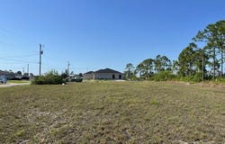 3816 NE 9th Place, Cape Coral, FL 33909