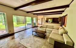 2000 Mill Creek Drive, Arlington, TX 76010