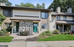 182 HAMPSHIRE DRIVE, PLAINSBORO, NJ 08536