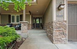 24901 W 91st Place, Lenexa, KS 66227