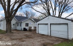 221 13th Street SE, Mason City, IA 50401