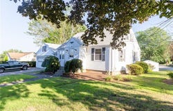 9 Cannon Street, Cranston, RI 02920