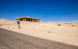 1048 Riverside Dr, Lake Havasu City, AZ 86404