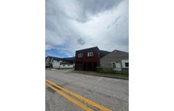 372 Michigan Avenue, Smithers, WV 25186