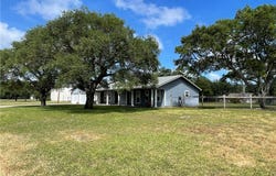 423 S 12th Street, Aransas Pass, TX 78336