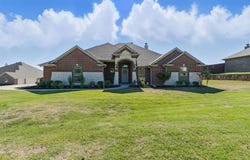 711 Red Stone Lane, Weatherford, TX 76087