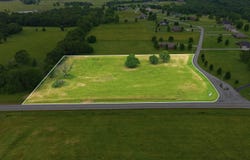 S 146th Road, Bolivar, MO 65613