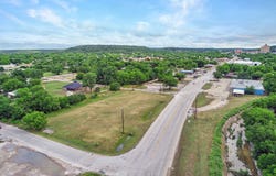 S Oak Ave, Mineral Wells, TX 76067
