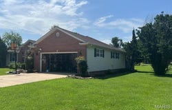 1850 Birch Place, Poplar Bluff, MO 63901