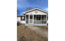 404 Moore Street, Dexter, MO 63841