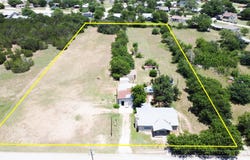 212 Bluebonnet LN, Liberty Hill, TX 78642