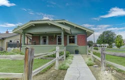 867 Walnut St, Twin Falls, ID 83301-6958