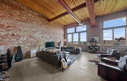 306 W 7th Street, Kansas City, MO 64105