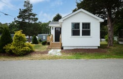 9 2nd Street, Bourne, MA 02532