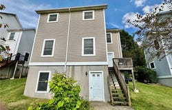 104 Fruit Ave, Farrell, PA 16121