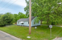 950 Midland Street, Waterloo, IA 50703